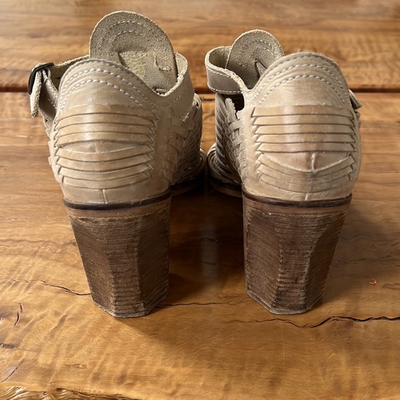 Naughty Monkey Woven Leather PeepToes - Picture 3 of 7